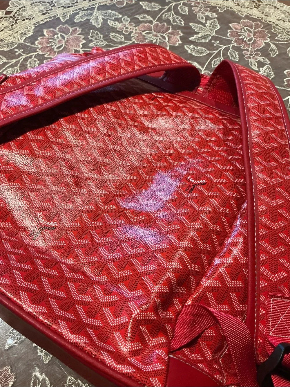 Goyard reposhing this